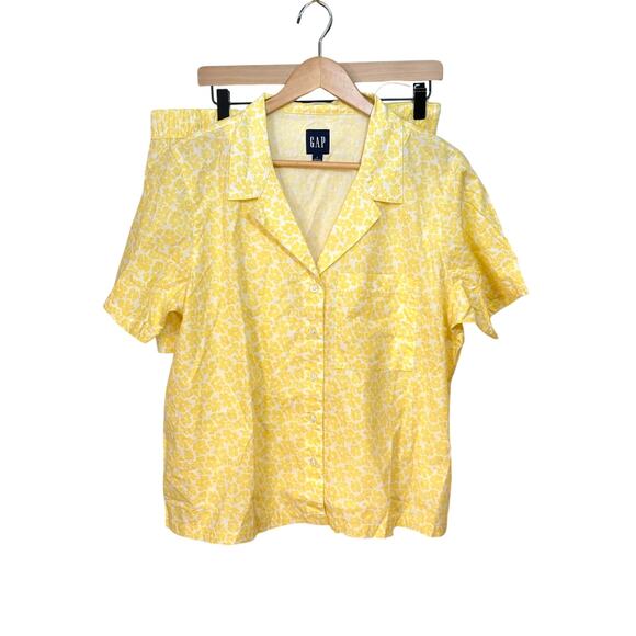 GAP Women’s Pajama Set Large – Yellow Floral 100% Cotton Top & Shorts - Picture 1 of 7